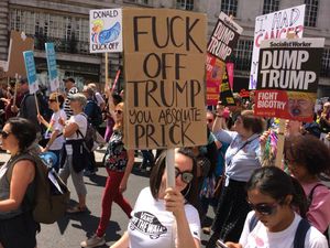 런던에서 열린 트럼프 반대 시위