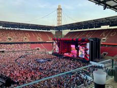 라인에네르기슈타디온에서 열린 Kasalla 공연, 2022.