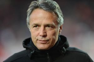 우베 노이하우스는 아르미니아를 분데스리가로 복귀시켰다.