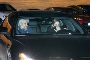 2021년 전 남편 대니 키오와 함께 있는 프레슬리