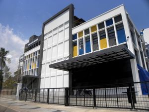 말라얄라 마노라마의 콜람, 콜람 사무실