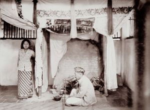 보고르의 바투툴리스 비문. 프라부 실리왕이로 널리 알려진 순다 왕, 스리 바두가 마하라자의 업적을 묘사.