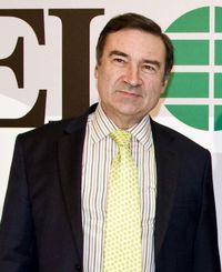 창립자 중 한 명인 페드로 J. 라미레스