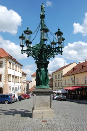 1865년에 설치되어 1985년에 전기로 개조되었다가 2012년에 다시 가스등으로 복원된 체코 프라하의 역사적인 촛대