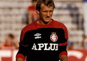 타파렐, 1980년대 인테르나시오날에서 뛰는 모습