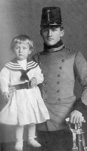 1904년 형과 함께 있는 로렌츠