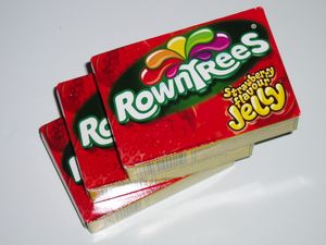 Rowntree's 젤리 큐브 포장, 현재 Hartley's에서 제조