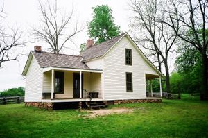 조지 카버가 젊은 시절에 살았던 곳 근처에 있는 모세스 카버의 농가(1881년 건축)