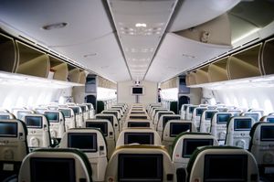 보잉 787 드림라이너의 이코노미 클래스 객실.