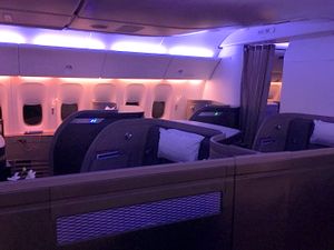 보잉 777-300ER 기종의 일등석 좌석