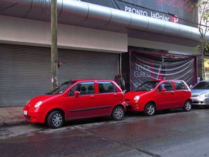 쉐보레 마티즈/스파크(왼쪽)와 체리 QQ(오른쪽)