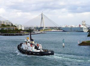 피어몬트 포인트 공원(왼쪽)과 안작 교 (배경), 2009