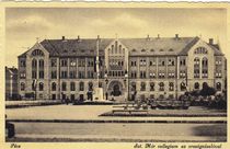 1928년에 건설된 성 모어 칼리지는 현재 총장 사무실이다