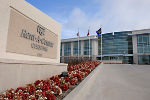 렌트 센터의 본사가 플레이노에 있다.