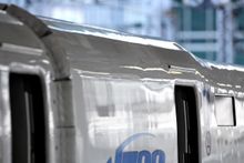 선두차량 천장의 단차