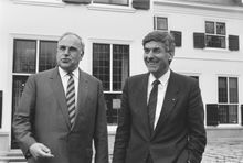 서독 총리 헬무트 콜과 뤼트 뤼버르스 총리가 1987년 11월 30일 카츠하위스에서 만났다.