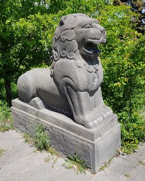 흐라즈단 사자상