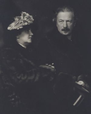 이그나치 얀 파데레프스키와 그의 아내, 약 1915-1918년