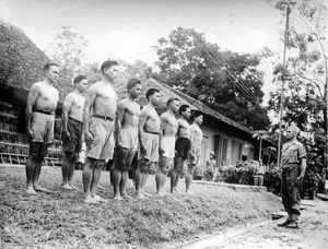 암본에서 훈련을 받는 KNIL 신병들