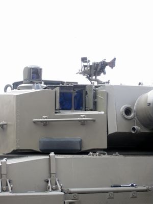 오스트리아 레오파르트 2A4 사수의 조준경