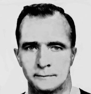 테드 브래든의 군 신분증 사진