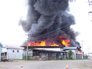 화재로 파괴된 파프코 냉동 창고