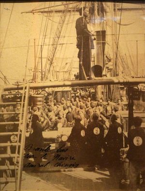 "양무" 갑판 위의 청나라 선원들