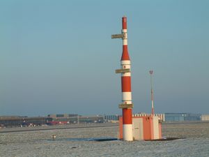 ILS - 하노버 공항의 안테나