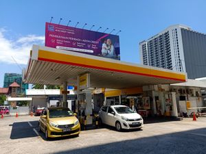 가야 스트리트 선데이 마켓의 쉘 주유소, 코타키나발루