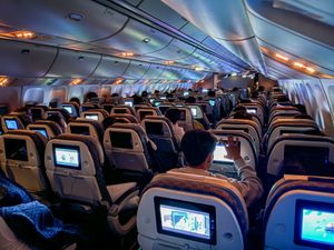 에어 아스타나 이코노미 클래스 객실