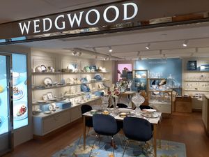 홍콩에서 2021년에 판매 중인 웨지우드 식기