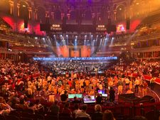 프롬이 스톨 K에서 보임