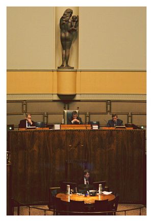 핀란드 의회 의장의 책상