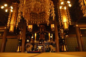 도겐 시대 이후 다양한 의식과 암송이 행해진 에이헤이지의 법당