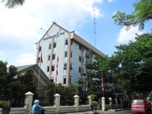 반자르마신 포스트 사무실 건물