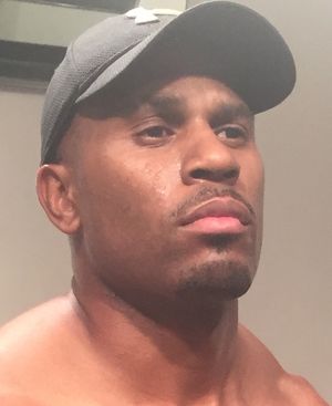 샤드 가스파드 (2016년 사진). 2010년 경기 후 JTG를 공격하며 태그팀을 해체시켰다.