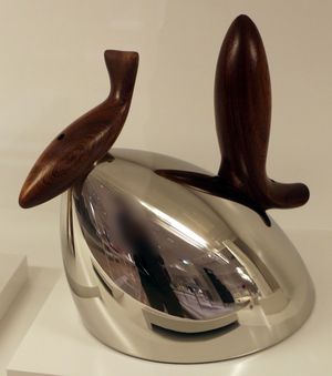 프랭크 게리가 디자인한 주전자, 인디애나폴리스 미술관 소장