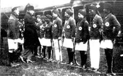 인도 육군 하키팀이 1926년 사우스오스트레일리아 주지사에게 인사를 받는 모습