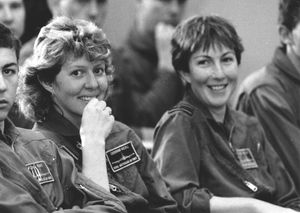 1988년 RAAF 최초의 여성 조종사들