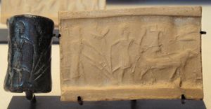 쟁기를 사용하는 농부들. 아카드 제국 인장, 기원전 2200년경. 루브르 박물관