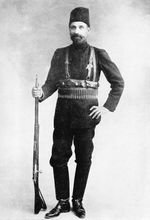 예프렘 칸은 이란의 혁명 지도자였다.