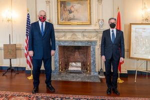 라마, 2022년 2월 15일 미국 국무장관 토니 블링컨과 함께