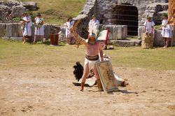 승리를 선언하는 투사