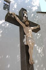 예수 십자가는 센텐드레의 성 요한 세례자 본당 근처에 있다