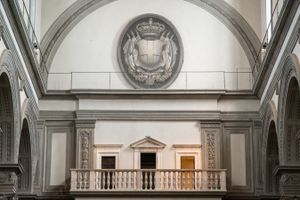 미켈란젤로가 설계한 성당 내부 서쪽 벽의 발코니