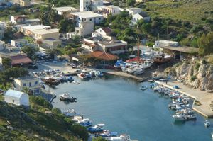 바티스의 작은 항구인 리나의 모습