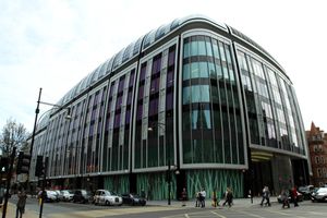 Park House (2012): 1760년대에 이 부지가 처음 개발된 이후 이곳에 세워진 수많은 새로운 건물 중 가장 최근 건물.