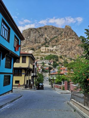 아피온카라히사르 거리