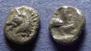 이오니아, 미확인 도시(아마도 아이올리스의 키메) 기원전 600-550년, 헤미오볼. 말 머리, 거친 인컷