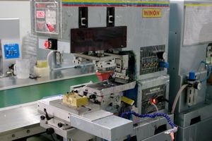 경공업의 전형적인 제조 장치(인쇄기).